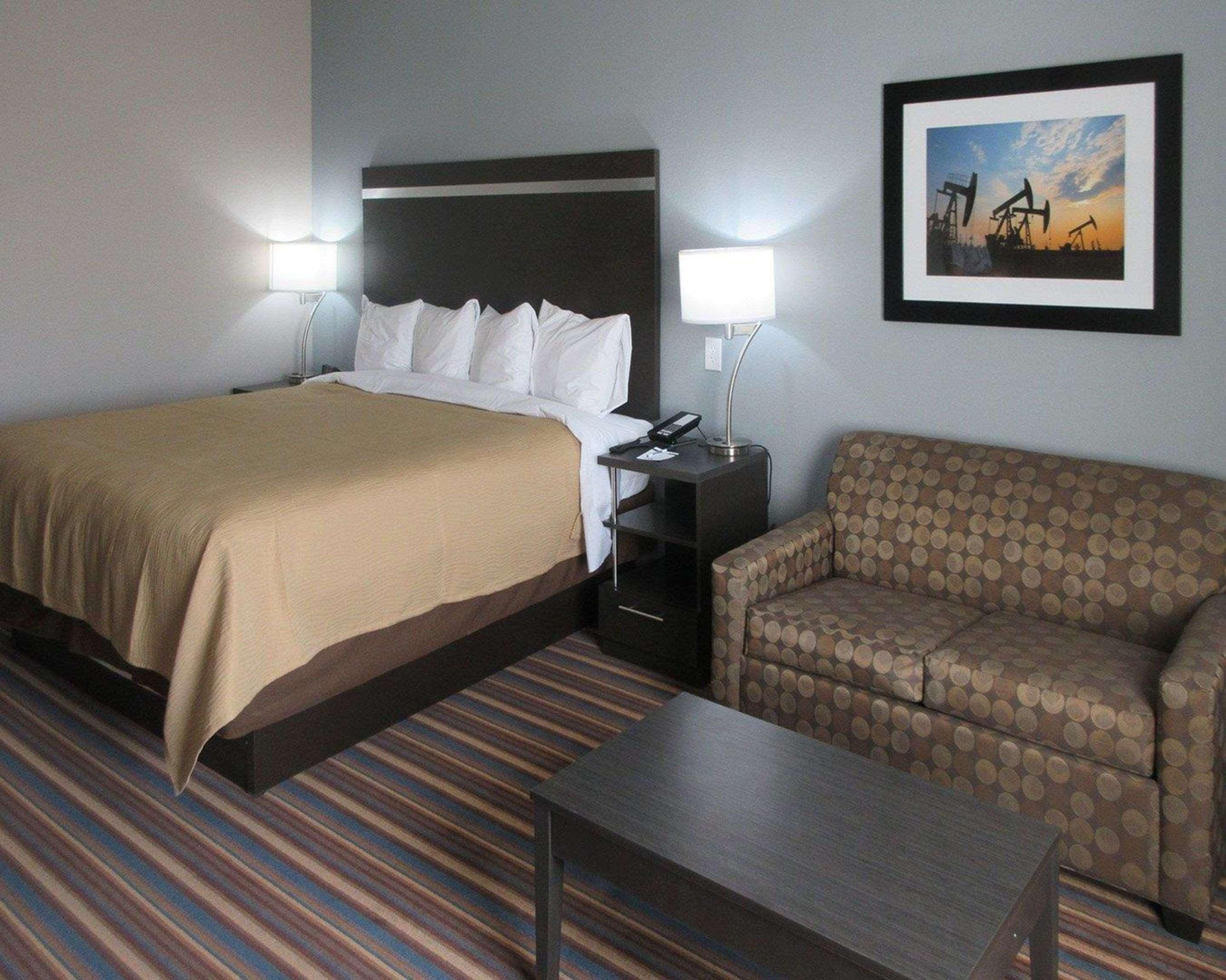 Mainstay Suites Odessa Extérieur photo