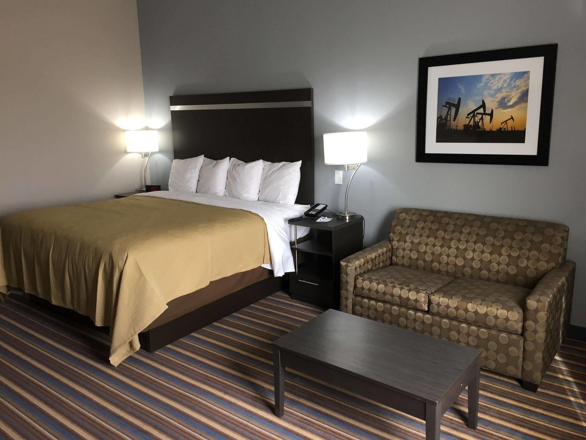 Mainstay Suites Odessa Extérieur photo