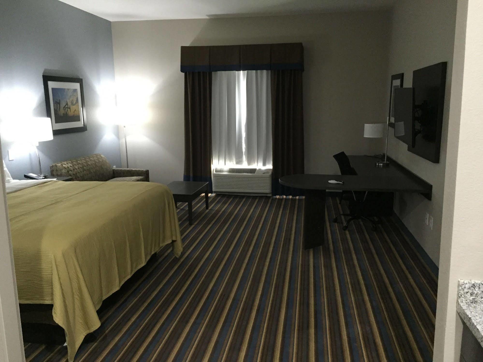 Mainstay Suites Odessa Extérieur photo